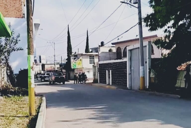 Aterrados niños de primaria por balacera en la que mataron a una mujer en Texmelucan
