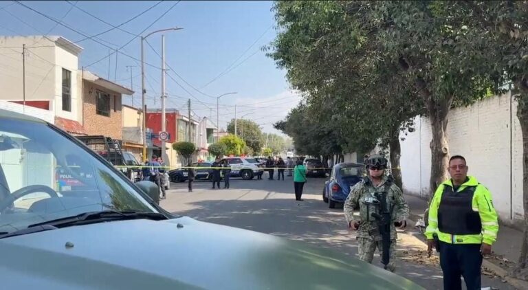 Así inició la semana! Balacera deja un muerto y un herido en Puebla