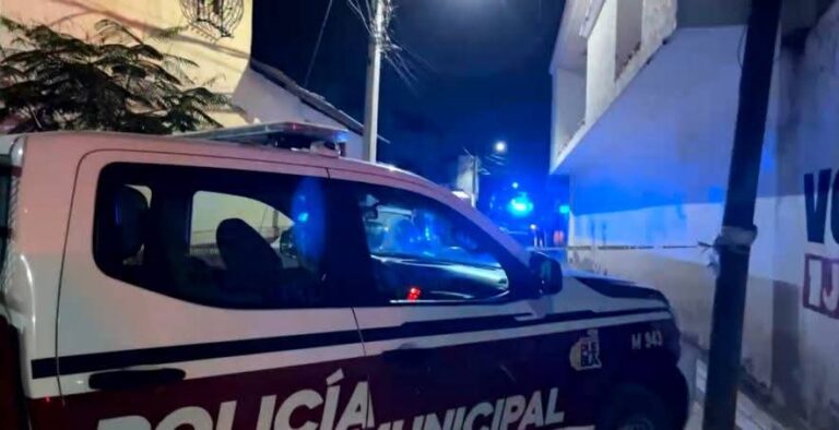 Plomean y matan a primos en bar clandestino de Playas del Sur