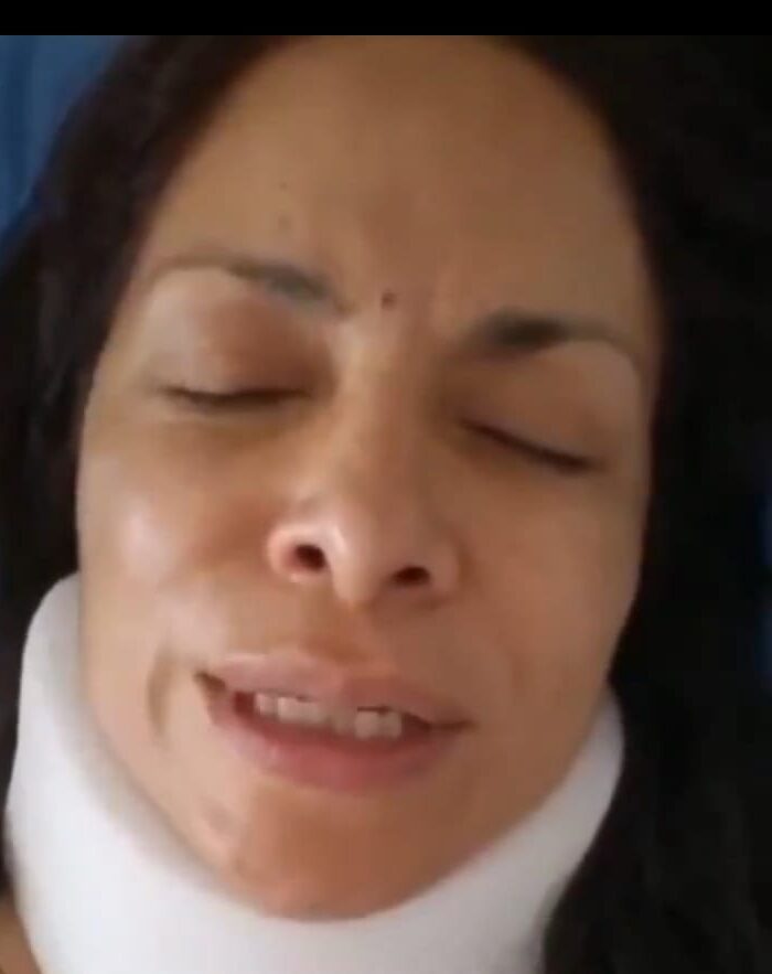 Anciana golpea y manda al hospital a una mujer en el Sears de Angelópolis 