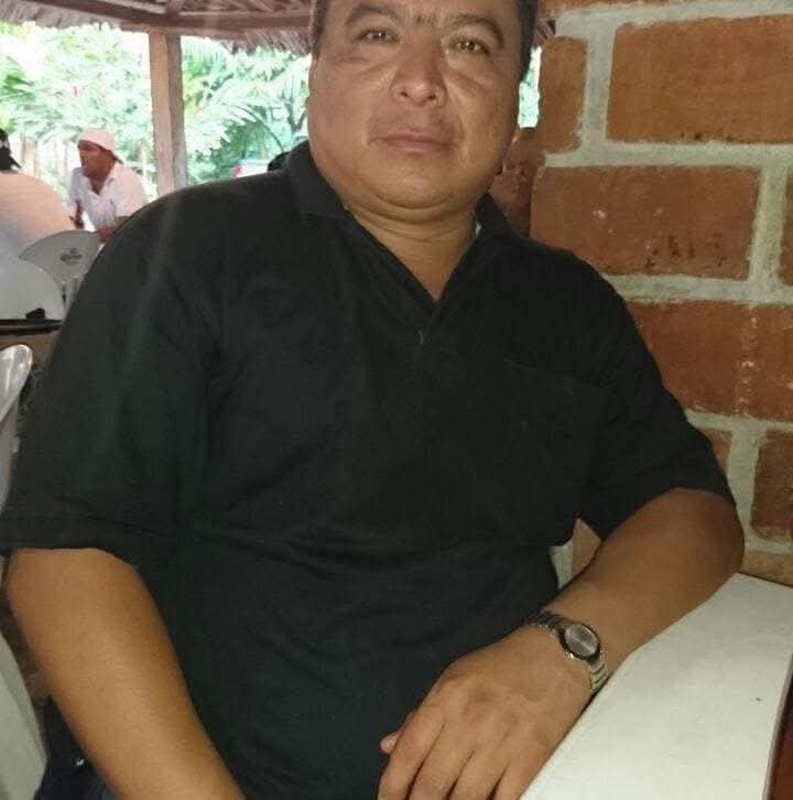 Abogado depredador sexual es exhibido por besar a la fuerza a pasante en Cuautlancingo 