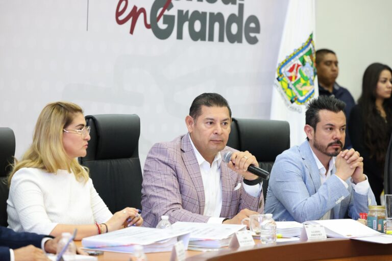 Se compromete Armenta a destinar recursos y dar seguimiento en equipo con madres buscadoras