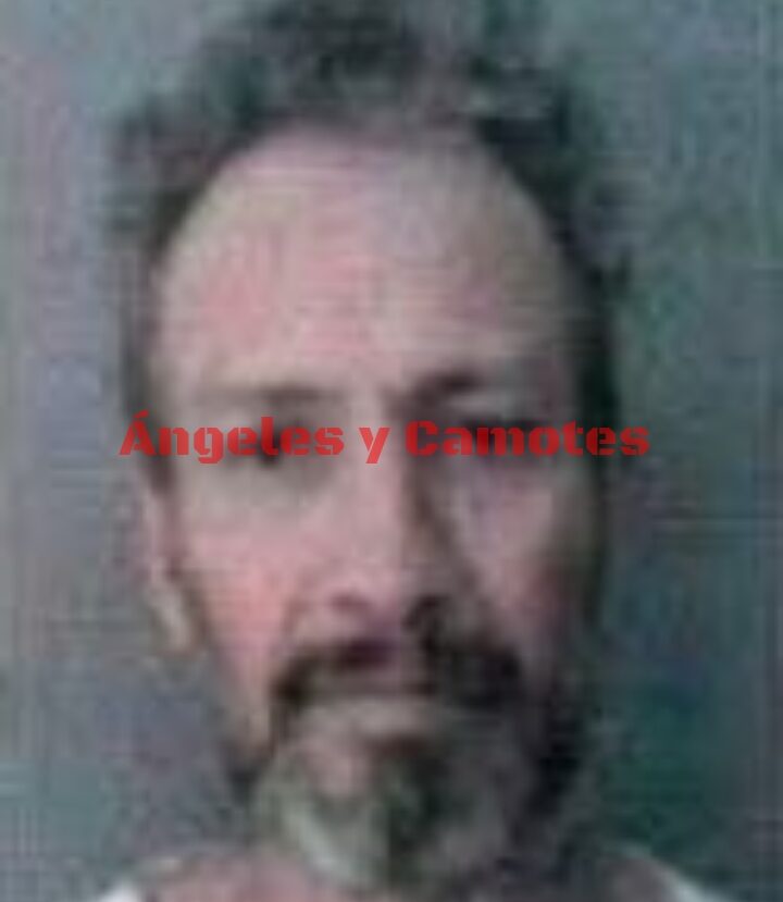 Reo burla la seguridad y escapa del penal de San Pedro Cholula