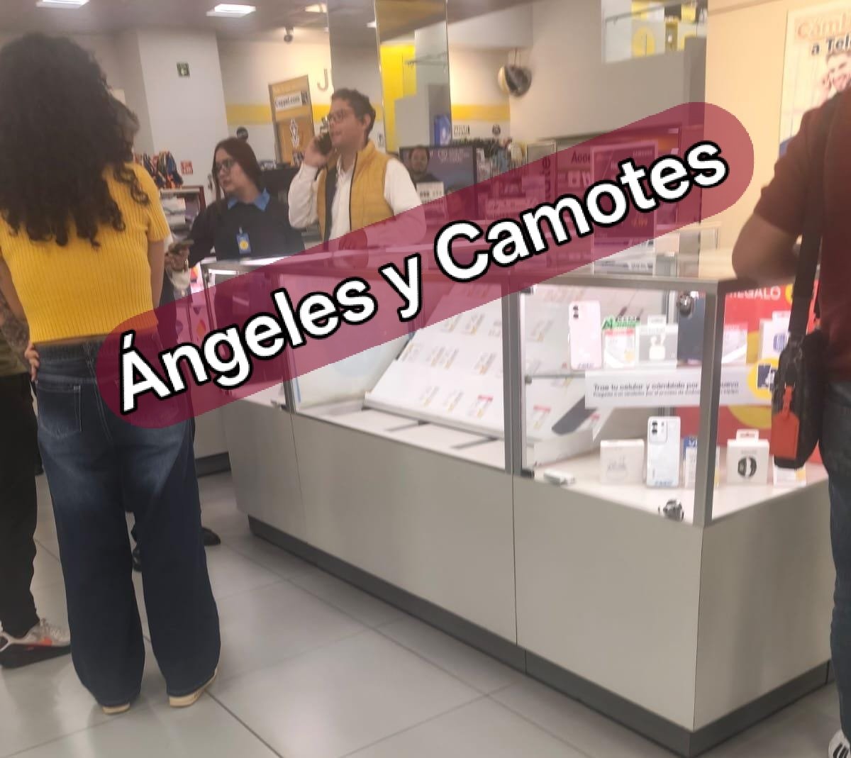 ¡Pánico en el Coppel de Amalucan! Ratas roban celulares